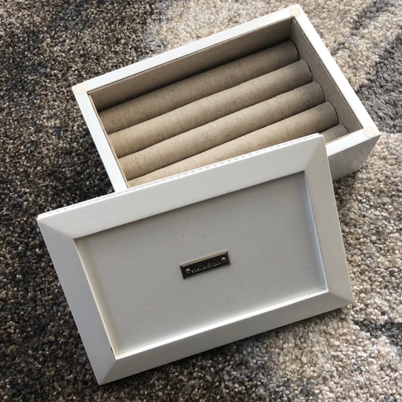 Stella & Dot Jewelry - Stella & Dot Ring Box